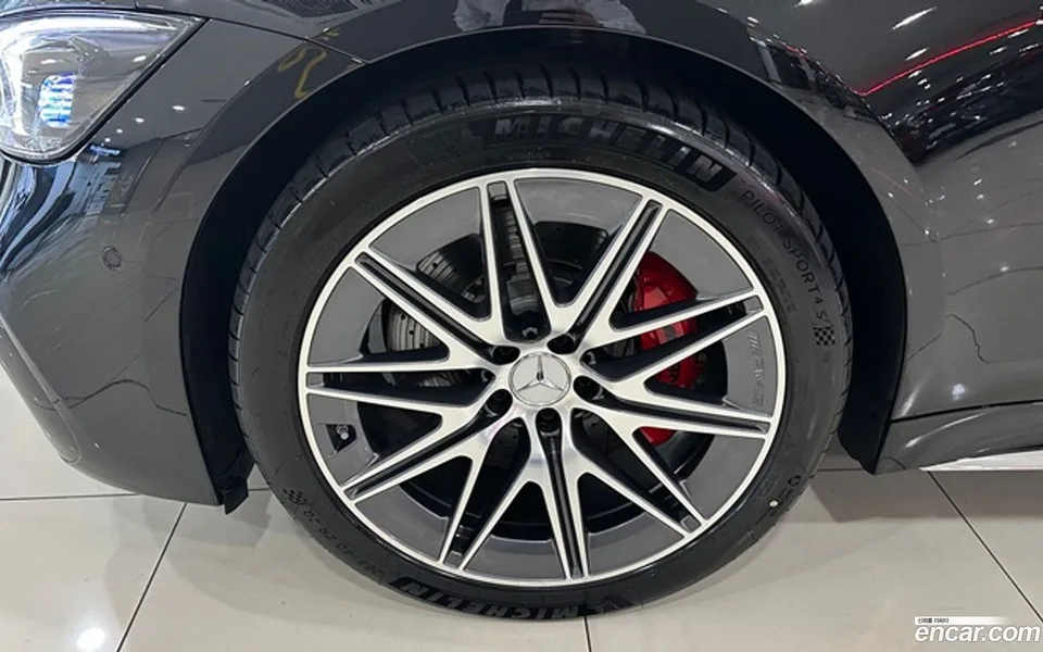 Mercedes-Benz AMG GT 4 43 4MATIC+ 2025 — миниатюра 5