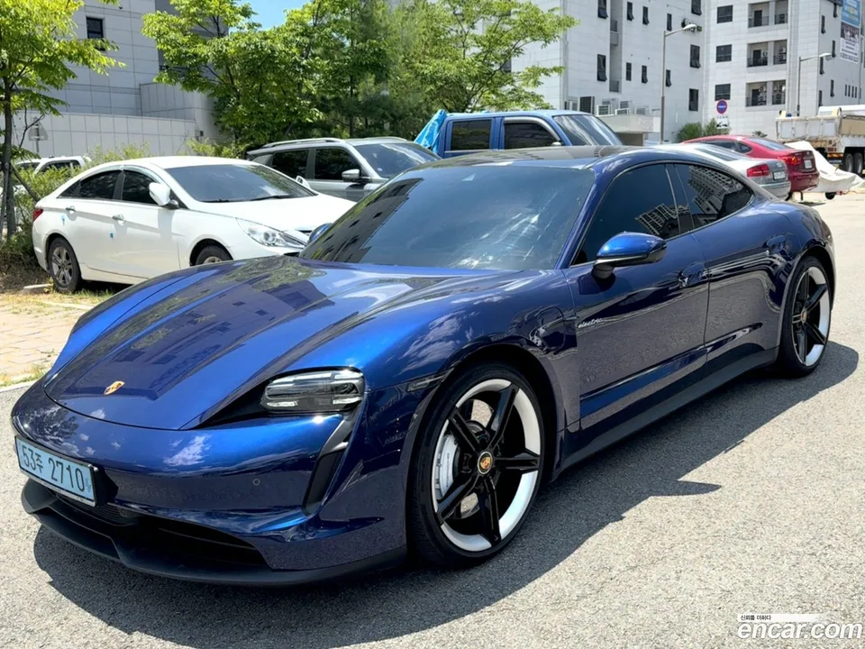 Porsche Taycan 4S 2024 — photo 1, buy with delivery to Moscow