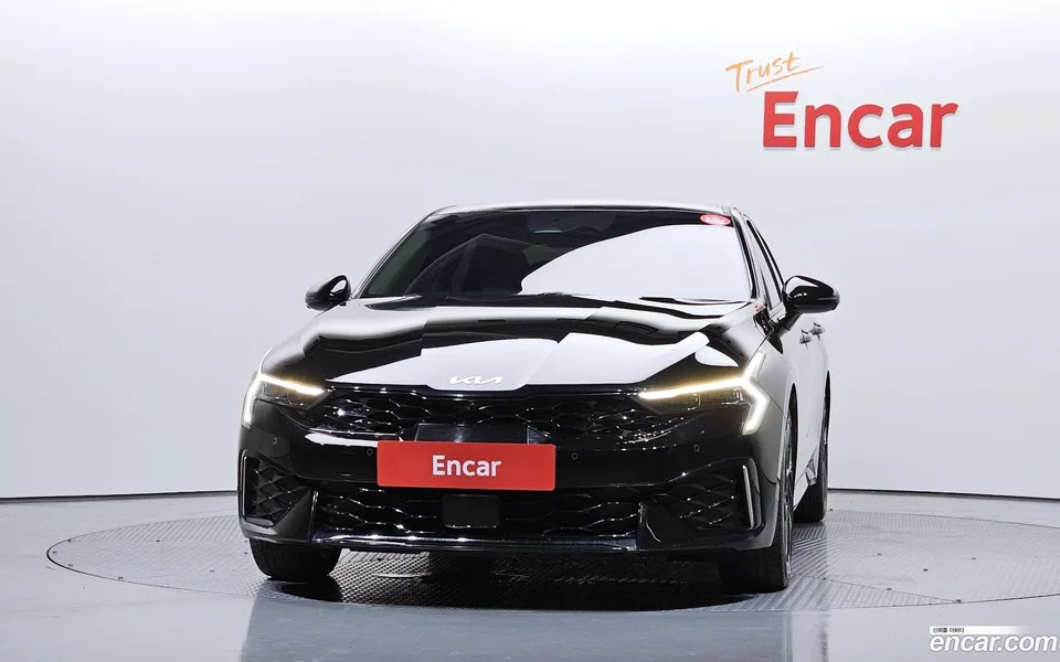 Kia K5 Hybrid 2023 — thumbnail 3