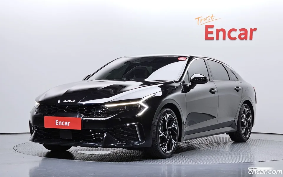 Kia K5 Hybrid 2023 — photo 1, buy with delivery to Moscow