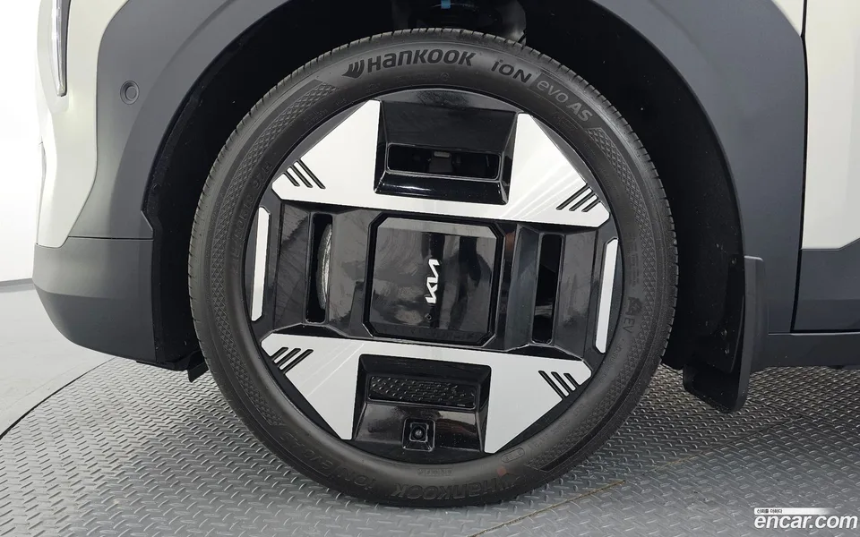 Kia EV3 2WD 2026 — thumbnail 2