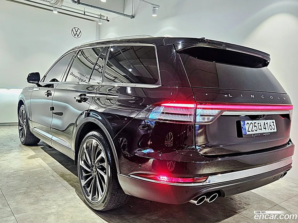 Lincoln Aviator 3.0 AWD 2023 — thumbnail 3