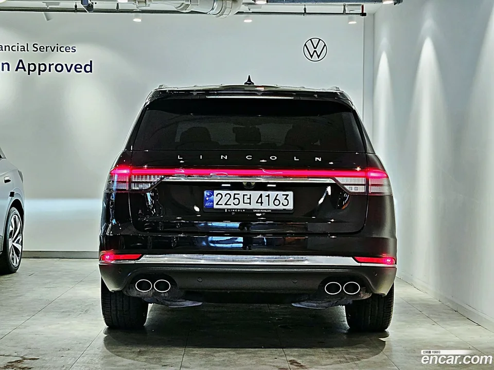 Lincoln Aviator 3.0 AWD 2023 — thumbnail 4