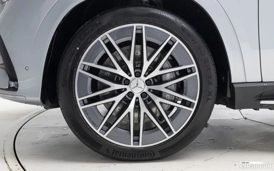 Mercedes-Benz GLE-Class AMG GLE53 4MATIC+ 2025 — миниатюра 5