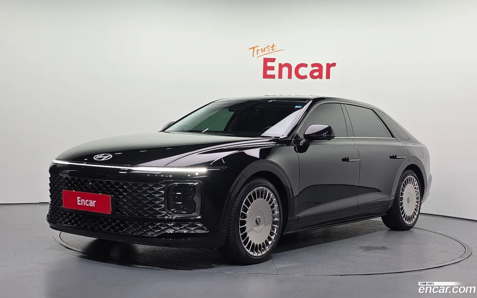 Hyundai Grandeur Hybrid 2023 — photo 1, buy with delivery to Moscow