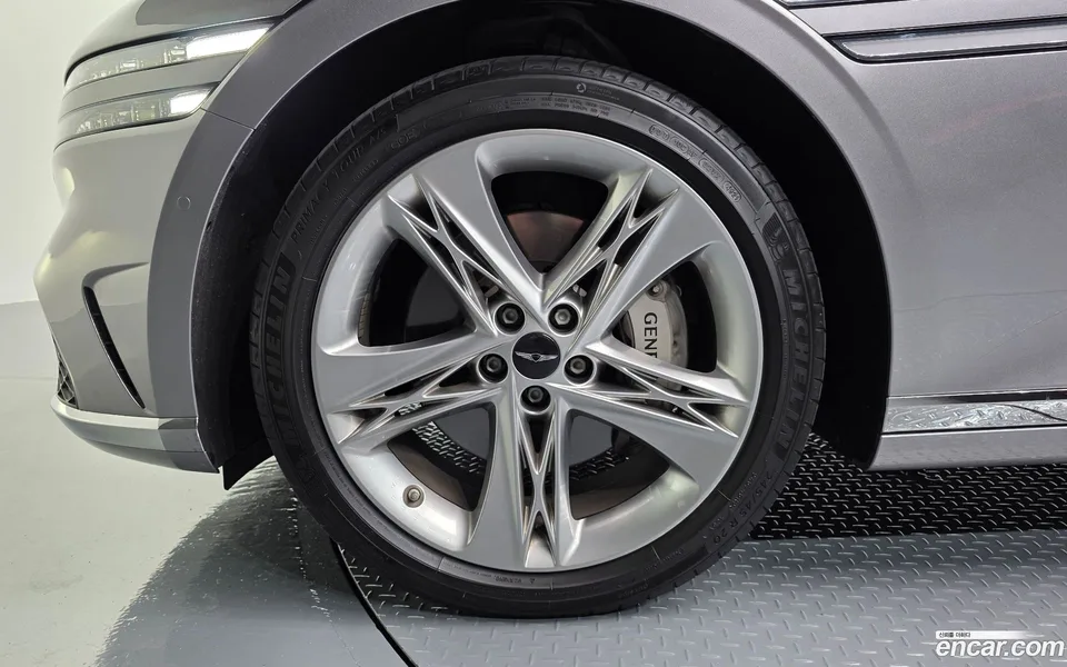 Genesis G90 3.5 AWD 2022 — thumbnail 2