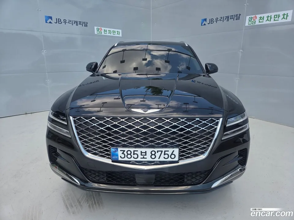 Genesis GV80 2.5T AWD 2022 — photo 1, buy with delivery to Moscow