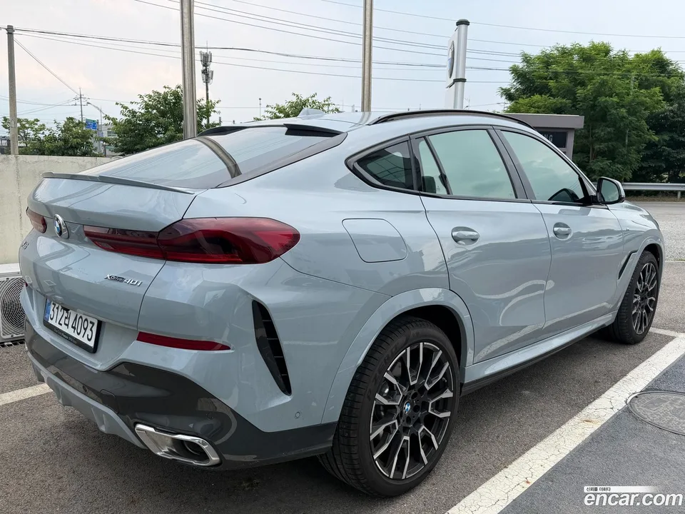 BMW X6 xDrive40i M 2025 — thumbnail 2