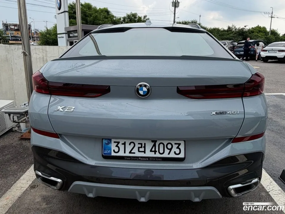 BMW X6 xDrive40i M 2025 — thumbnail 4