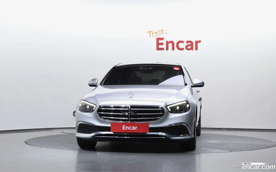Mercedes-Benz E-Class E450 4MATIC 2023 — thumbnail 3
