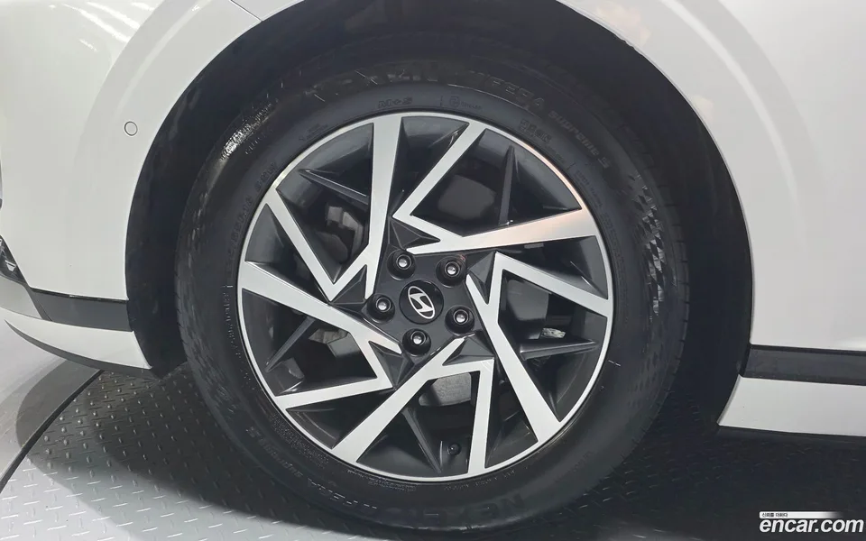 Hyundai Grandeur 3.5 LPG 2WD 2023 — thumbnail 5