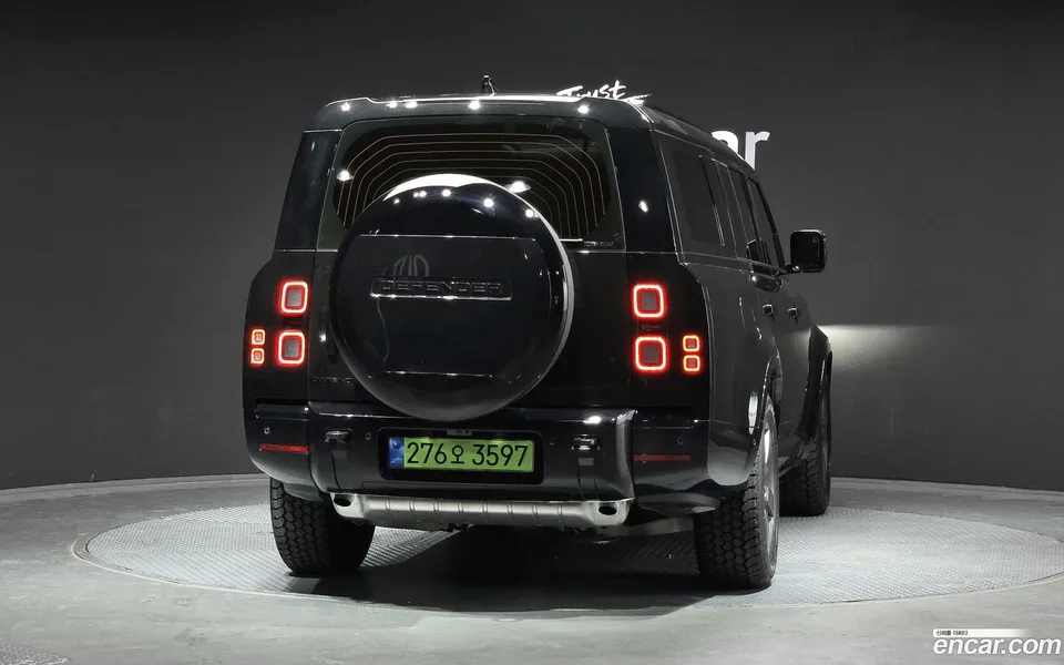 Land Rover Defender 130 P400 X- HSE 2026 — thumbnail 4