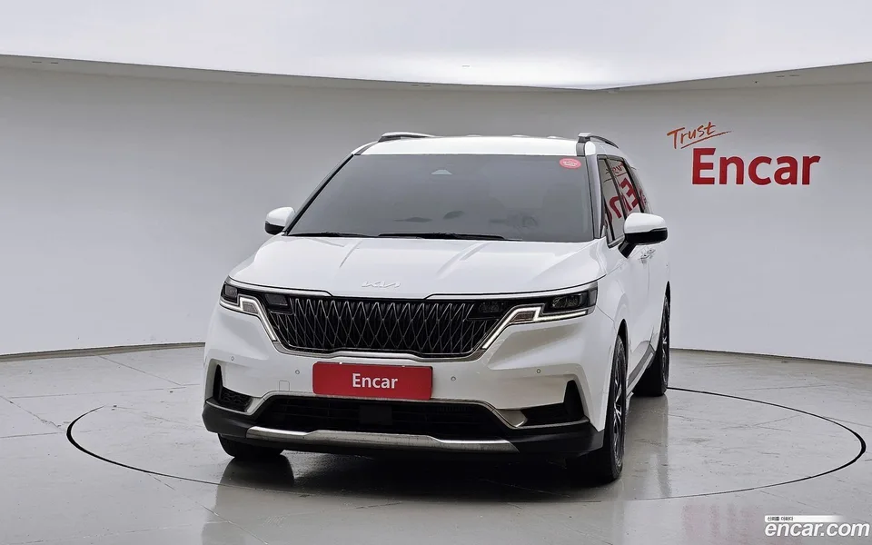 Kia Carnival 9 2022 — thumbnail 3
