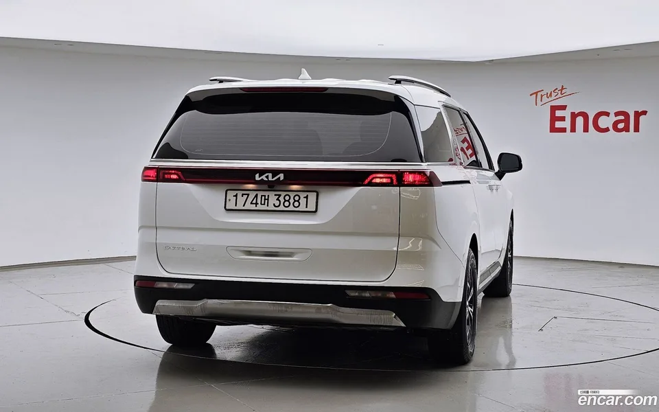 Kia Carnival 9 2022 — thumbnail 4
