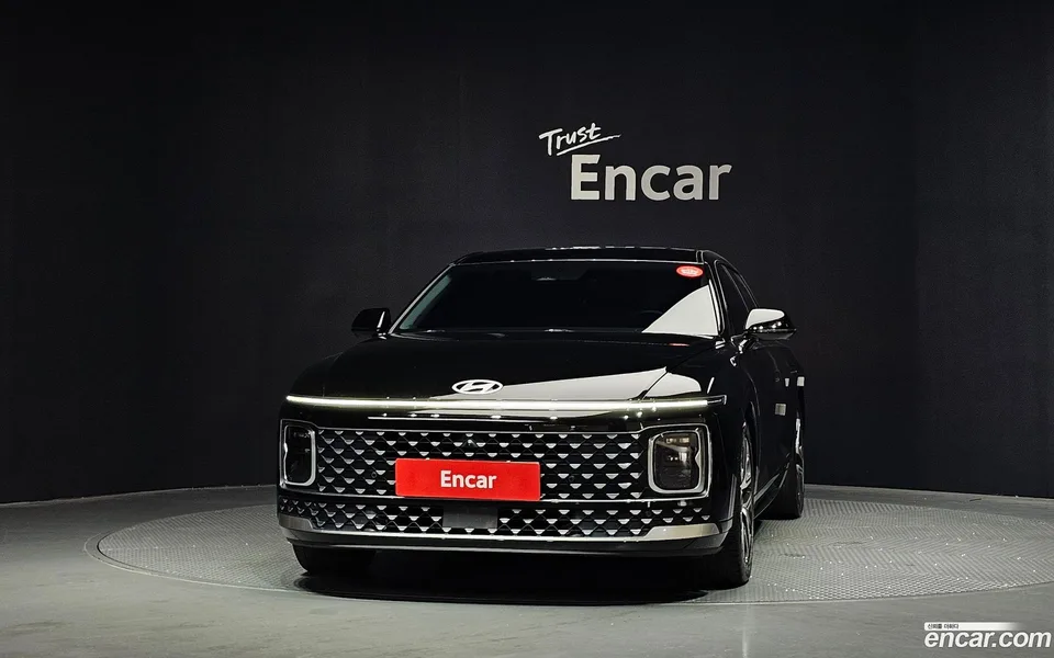 Hyundai Grandeur 2.5 2WD 2023 — thumbnail 3