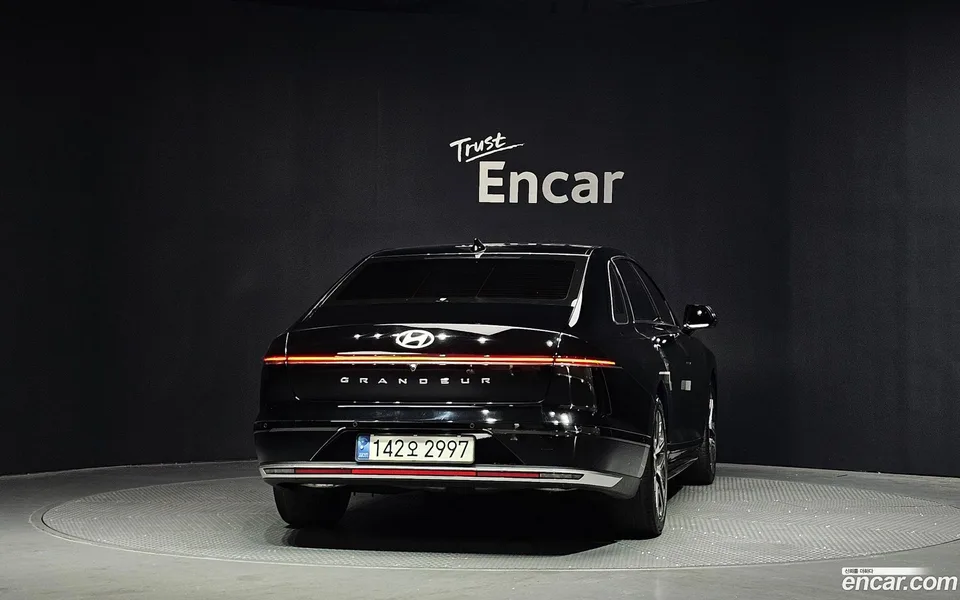 Hyundai Grandeur 2.5 2WD 2023 — thumbnail 4