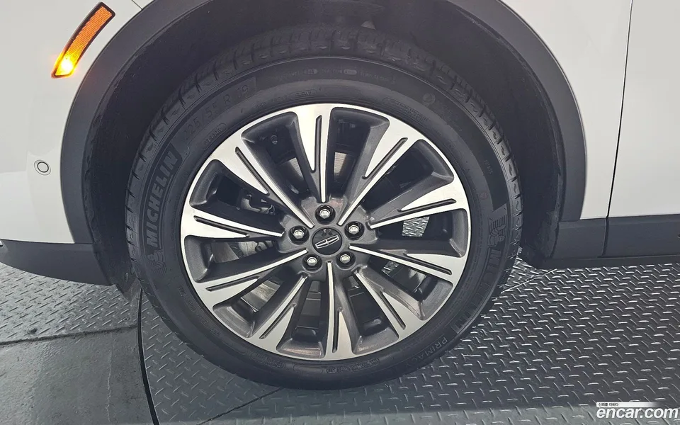 Lincoln Corsair 2.0 AWD 2022 — thumbnail 2