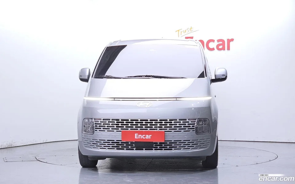 Hyundai Staria 5 2024 — thumbnail 3