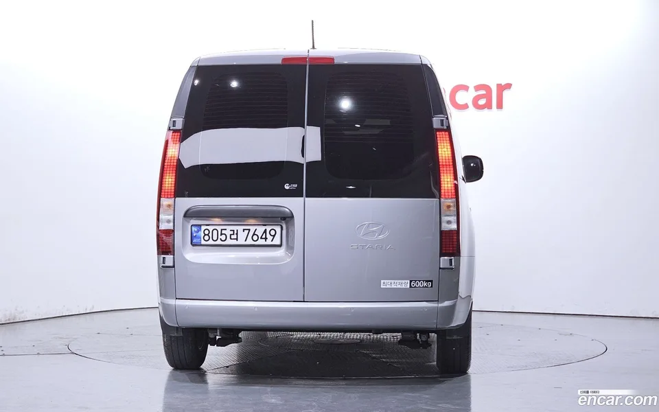 Hyundai Staria 5 2024 — thumbnail 4