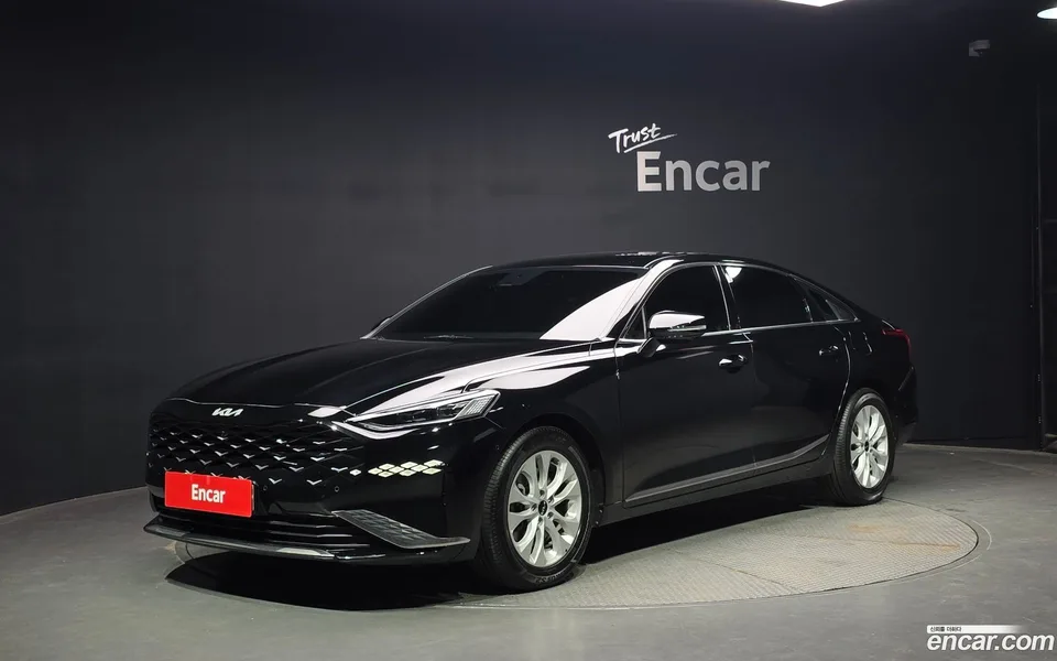 Kia K8 2.5 2WD 2022 — photo 1, buy with delivery to Moscow