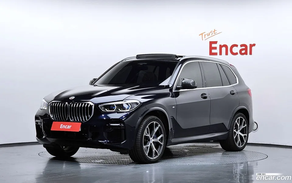 BMW X5 xDrive 30d M 2022 — фото 1, купить с доставкой в Москву