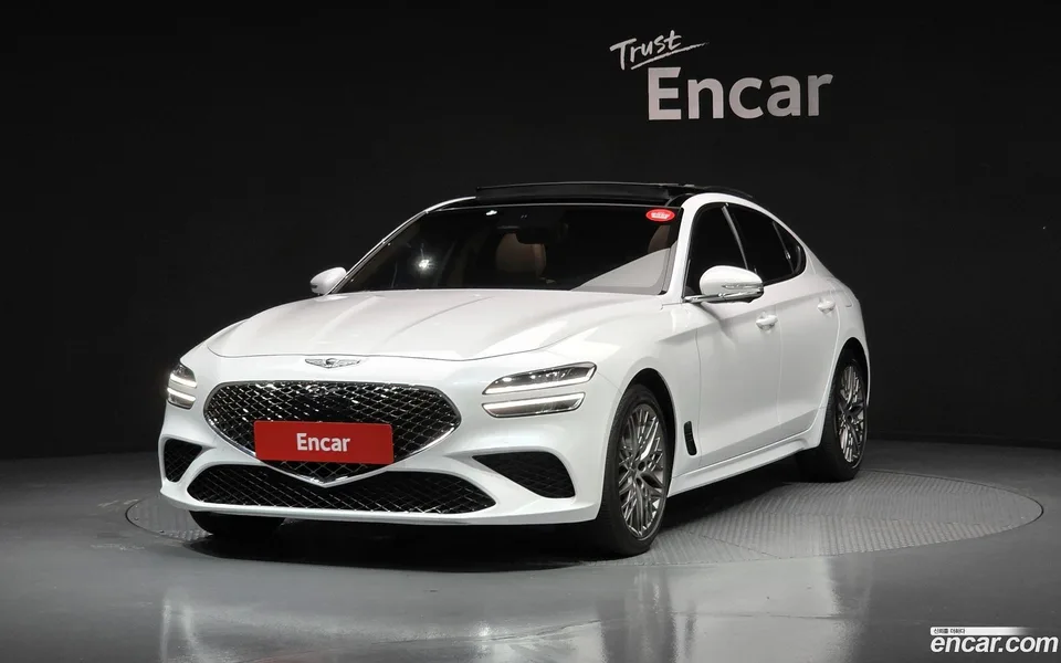 Genesis G70 2.0T 2WD 2023 — photo 1, buy with delivery to Moscow