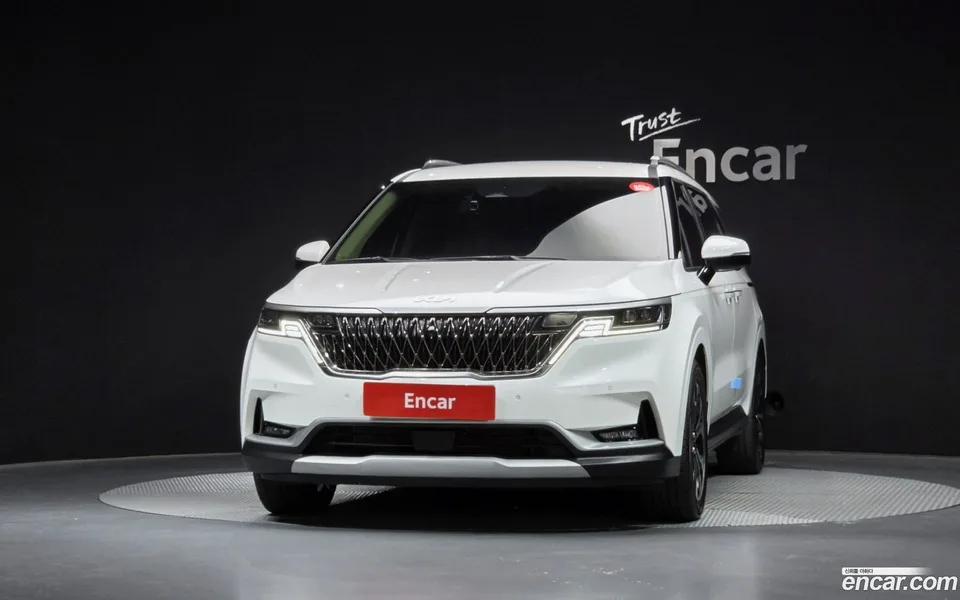 Kia Carnival 9 2022 — thumbnail 3