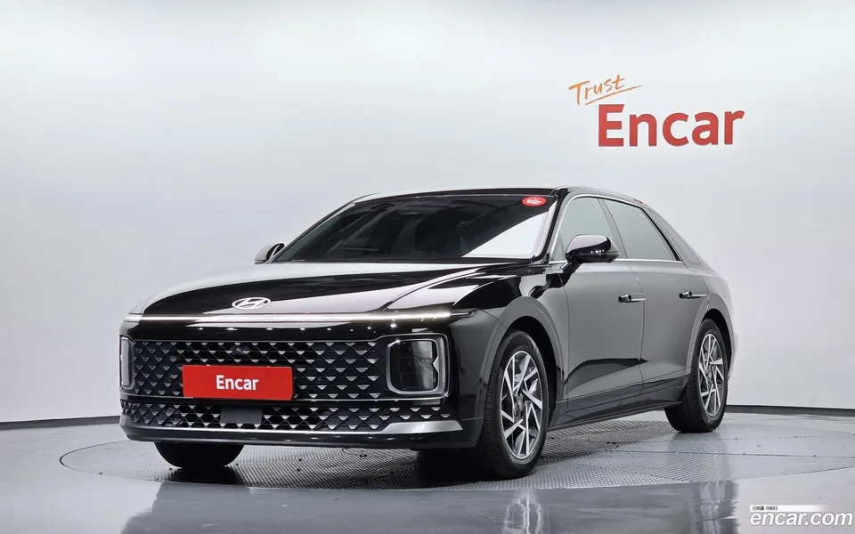 Hyundai Grandeur Hybrid 2023 — photo 1, buy with delivery to Moscow