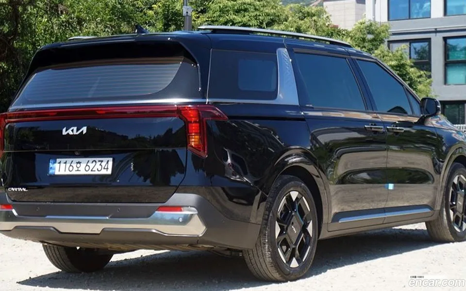 Kia Carnival 7 2025 — thumbnail 4