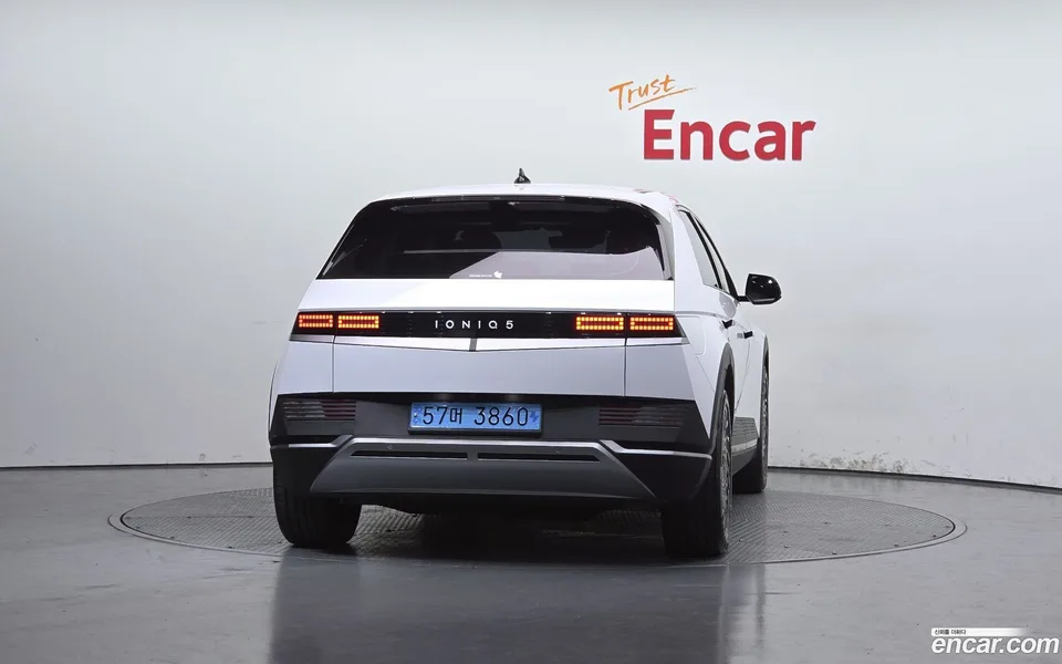 Hyundai Ioniq 5 2024 — thumbnail 4