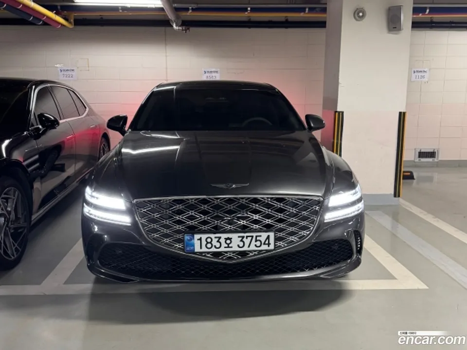 Genesis G80 2.5 AWD 2026 — photo 1, buy with delivery to Moscow