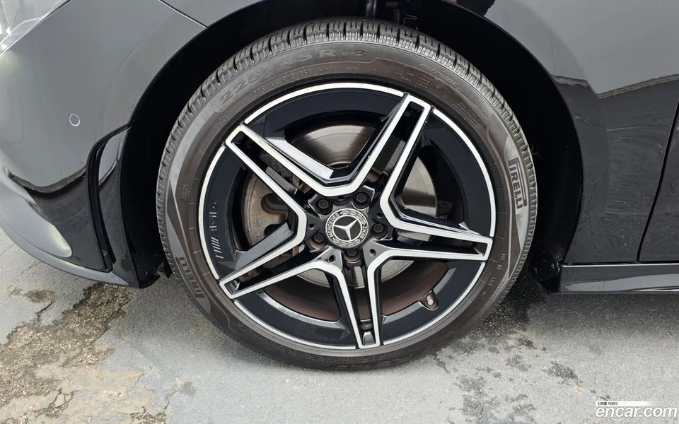 Mercedes-Benz CLA-Class CLA250 4MATIC 2022 — thumbnail 5