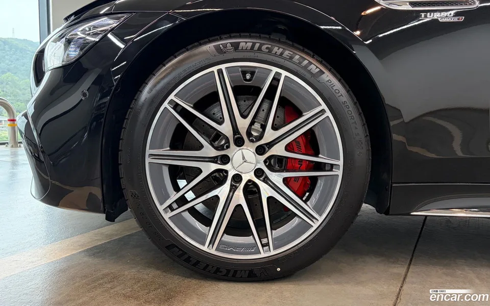 Mercedes-Benz AMG GT 4 43 4MATIC+ 2025 — thumbnail 5