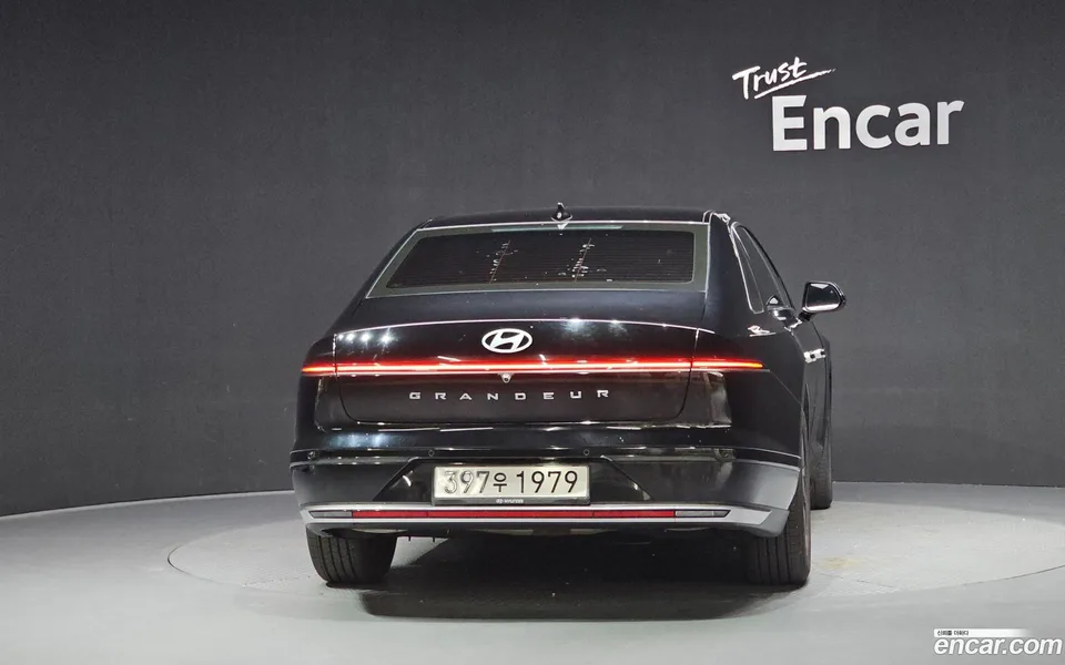 Hyundai Grandeur 3.5 LPG 2WD 2023 — thumbnail 4