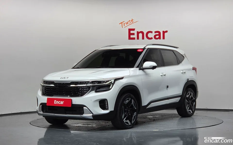 Kia Seltos 1.6 2WD 2025 — photo 1, buy with delivery to Moscow