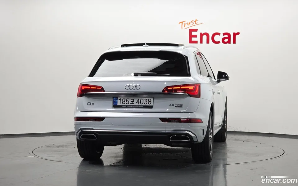 Audi Q5 45 TFSI 2022 — thumbnail 4
