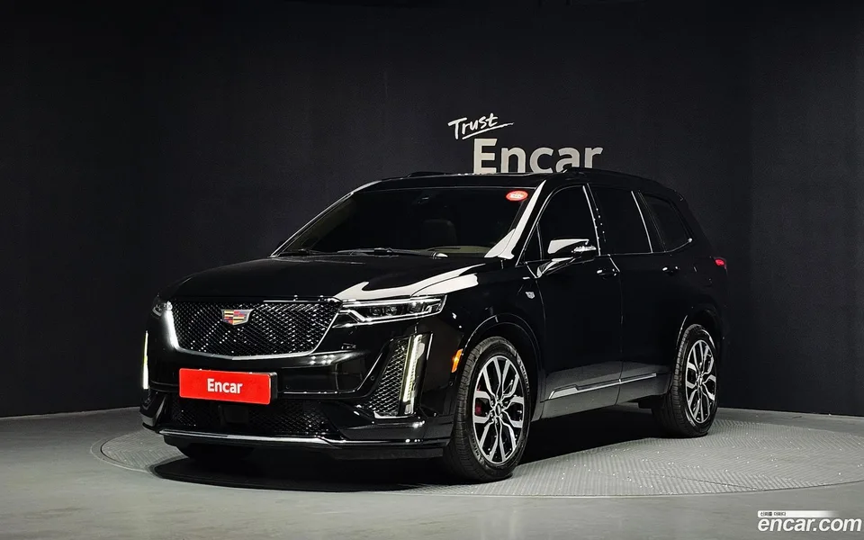 Cadillac XT6 3.6 2024 — photo 1, buy with delivery to Moscow
