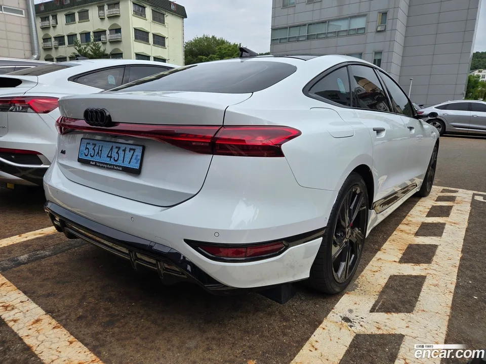 Audi A6 e- S Line 2025 — thumbnail 3