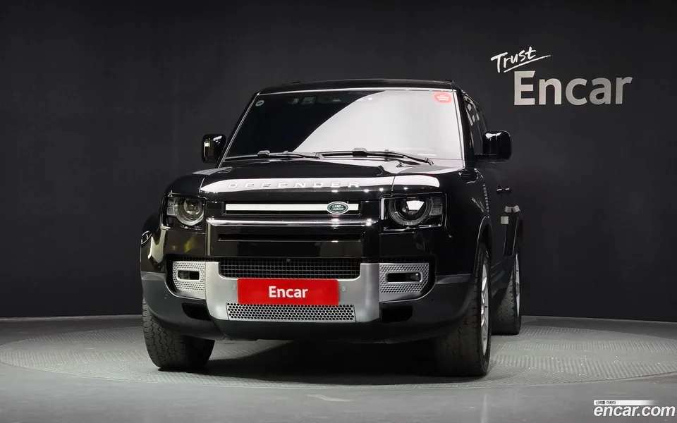 Land Rover Defender 110 D250 SE 2022 — thumbnail 3