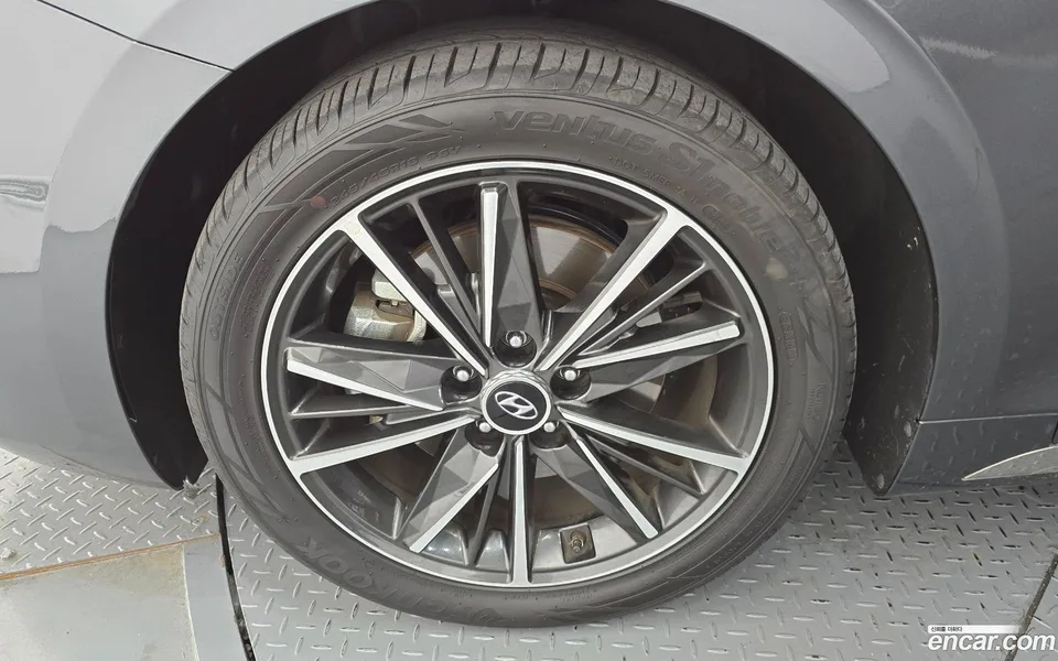 Hyundai Grandeur IG 3.0 LPi () 2022 — thumbnail 2