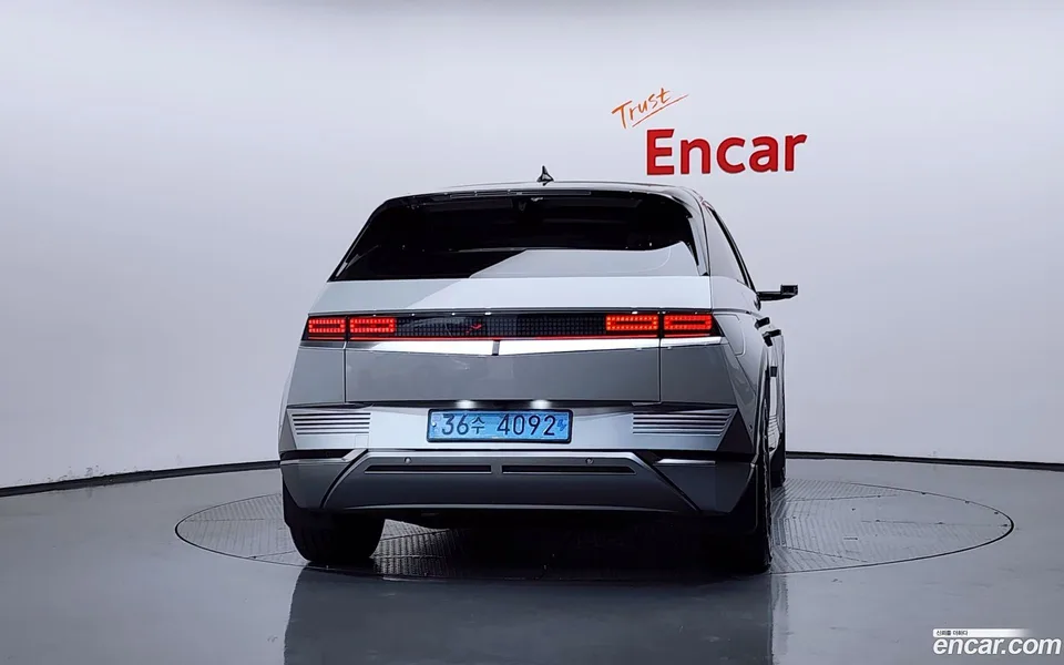 Hyundai Ioniq 5 AWD 2023 — thumbnail 4