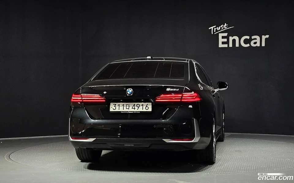 BMW 5 Series 523d 2024 — thumbnail 4
