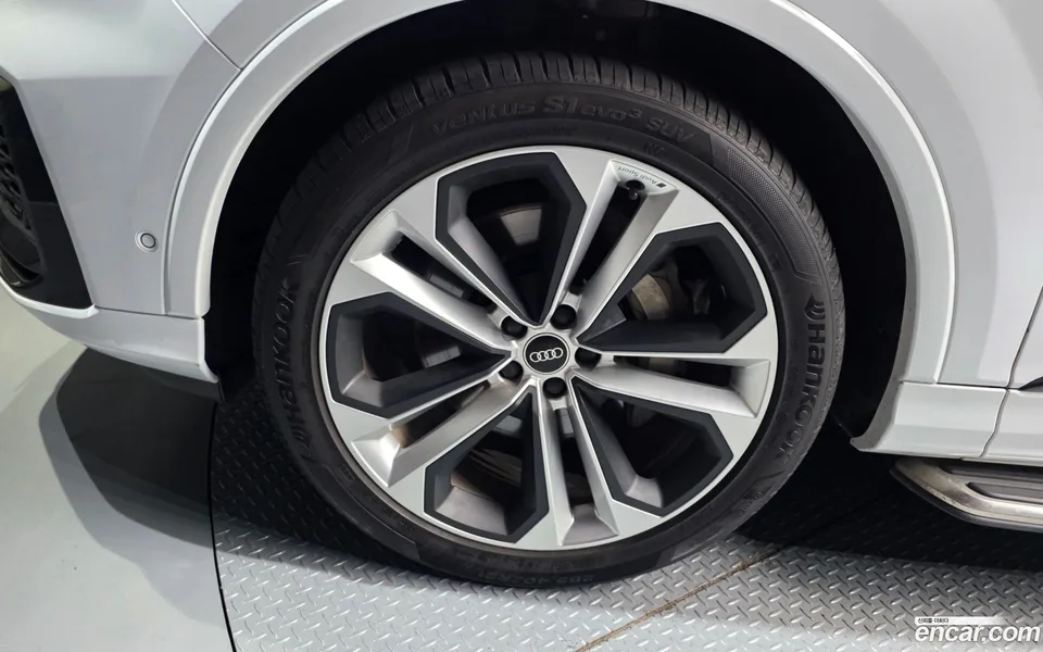 Audi Q7 (4M) 55 TFSI 2023 — thumbnail 2