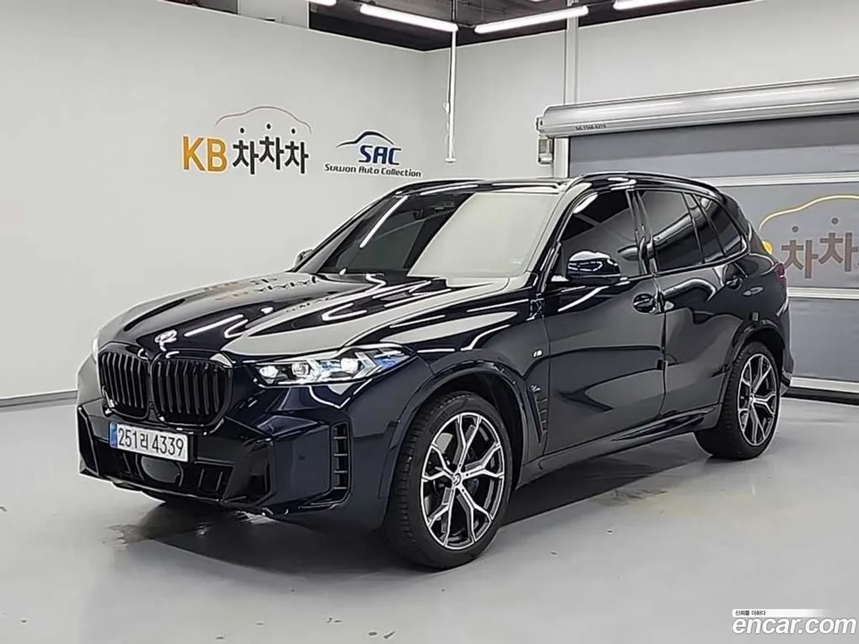 BMW X5 xDrive 40i M 2025 — photo 1, buy with delivery to Moscow