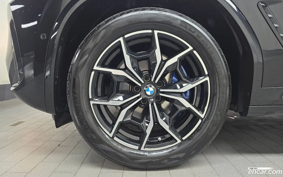 BMW X4 xDrive20i M 2024 — миниатюра 2