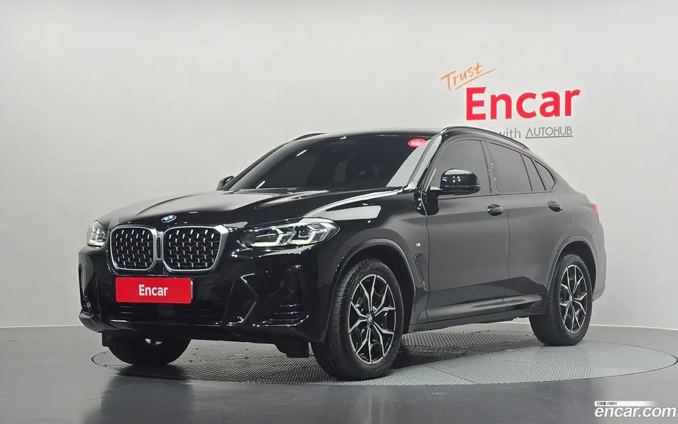 BMW X4 xDrive20i M 2024 — photo 1, buy with delivery to Moscow