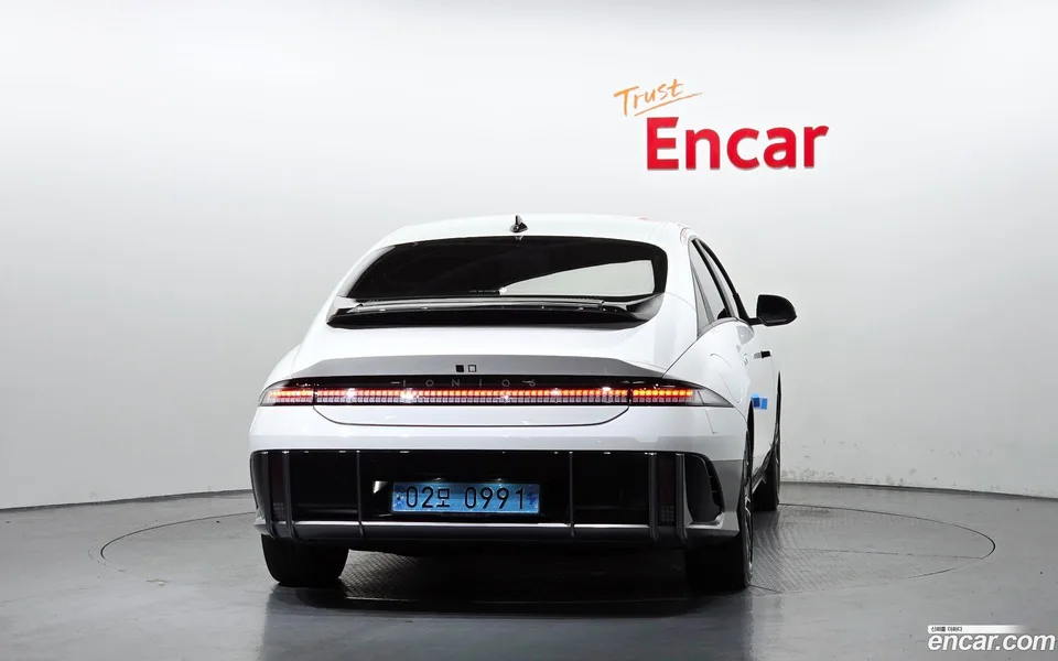 Hyundai Ioniq 6 2022 — thumbnail 4