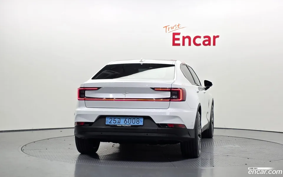 Polestar Polestar 2 2023 — thumbnail 4