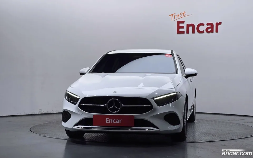 Mercedes-Benz A-Class A220 2024 — миниатюра 3