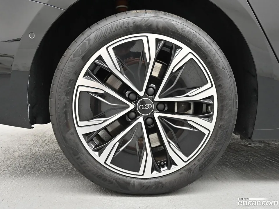 Audi A5 40 TDI 2025 — thumbnail 5